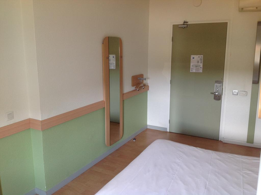 Ibis Budget Orgeval Room photo