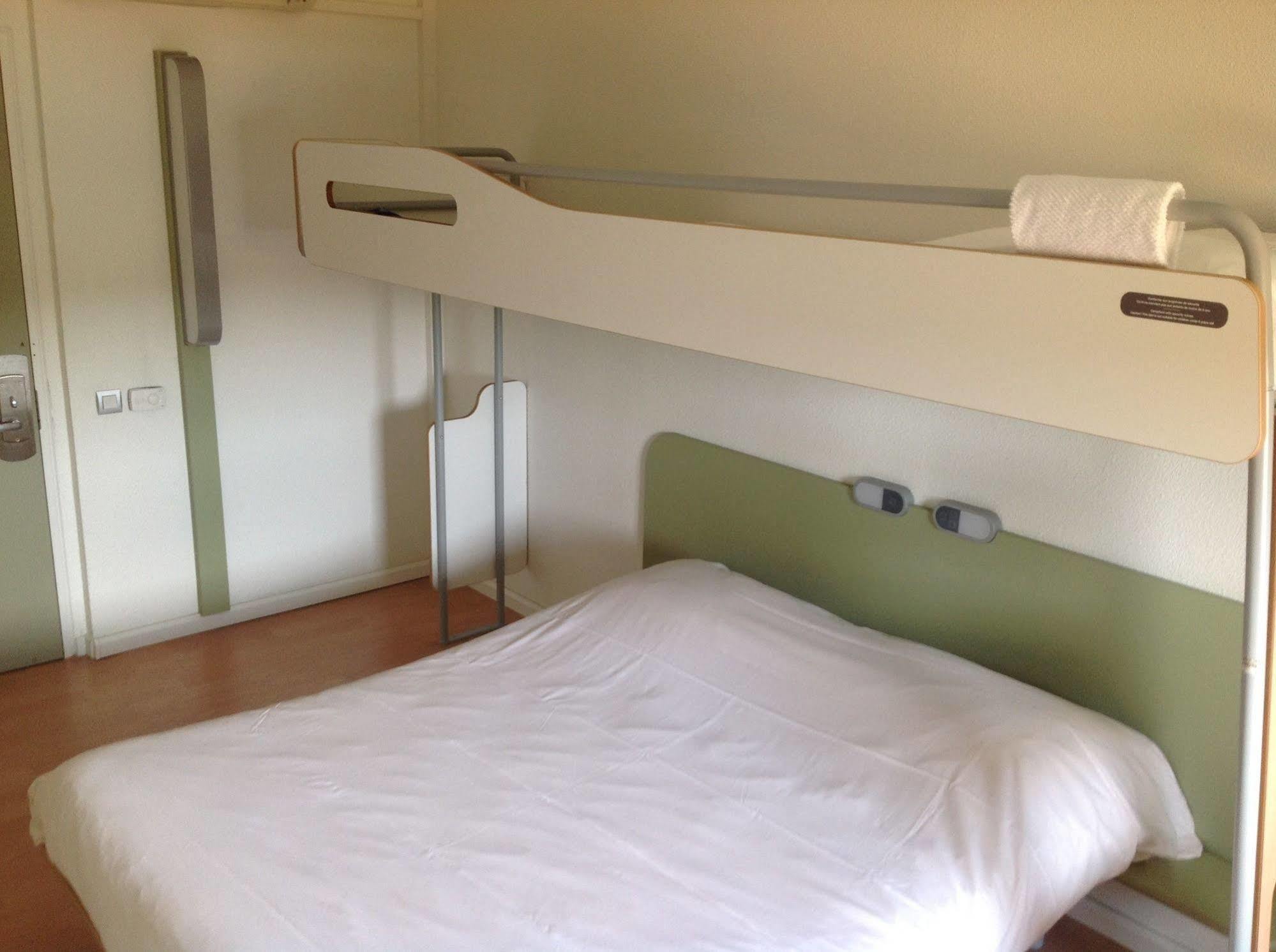 Ibis Budget Orgeval Exterior photo